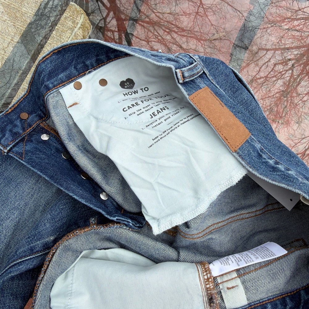 Women’s  Blue Straight-Leg Jeans with White Paint Floral Detail - Picture 4 of 11